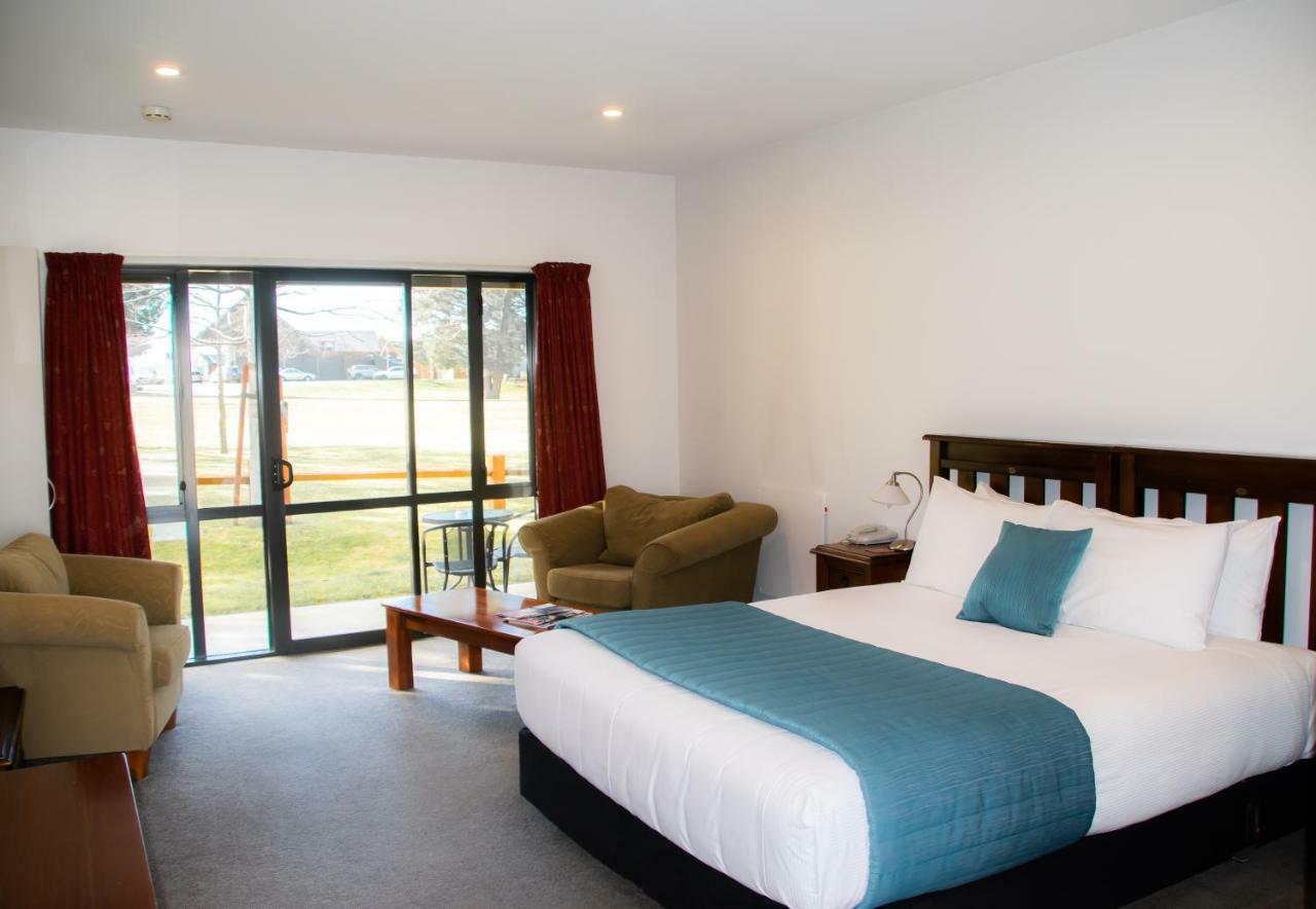Carrick Lodge Motel Кромвель Экстерьер фото