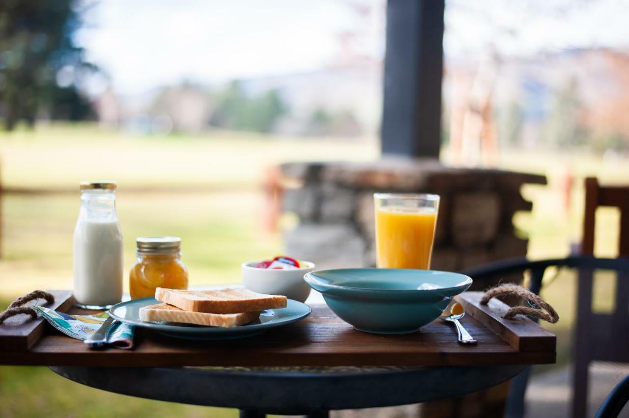 Carrick Lodge Motel Кромвель Экстерьер фото