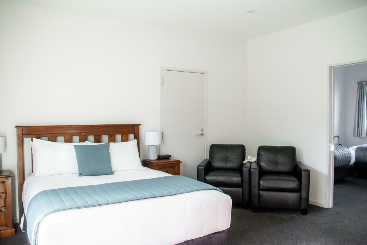 Carrick Lodge Motel Кромвель Экстерьер фото